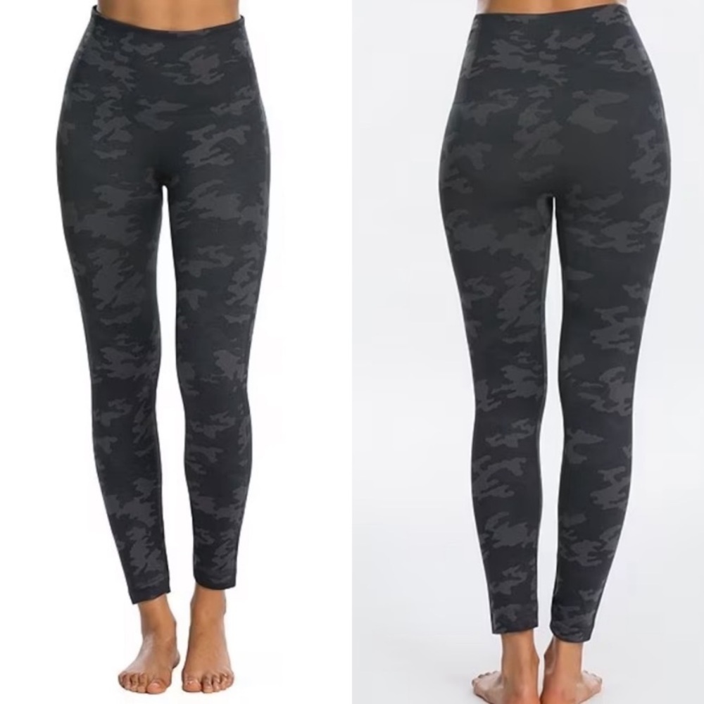 SPANX Look At Me Now Leggings